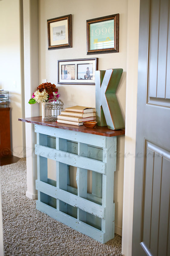 s cut up some pallets for these 20 amazing ideas, Pallet Console Table