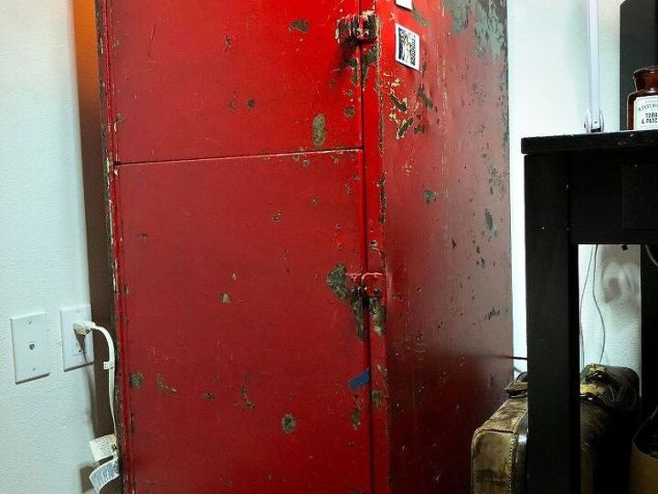 q can i make my lead painted cabinet safe