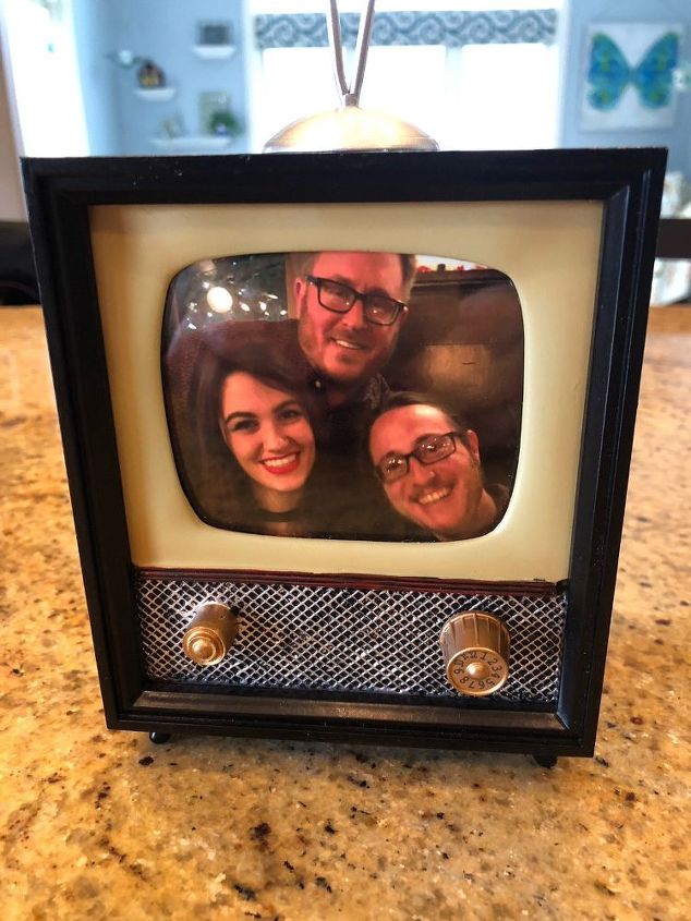 photo frame from a broken christmas decoration, Just love it
