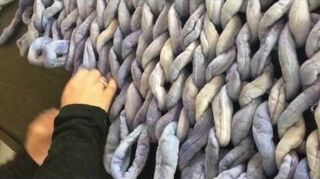 Chunky Knit Blanket In 3 Easy Steps No Needles How Much Chunky Knit Blanket In 3 Easy Steps No Needles How Much