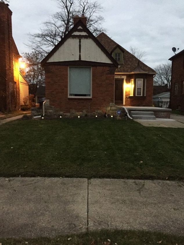 q what is something i can do to make my front yard stand out