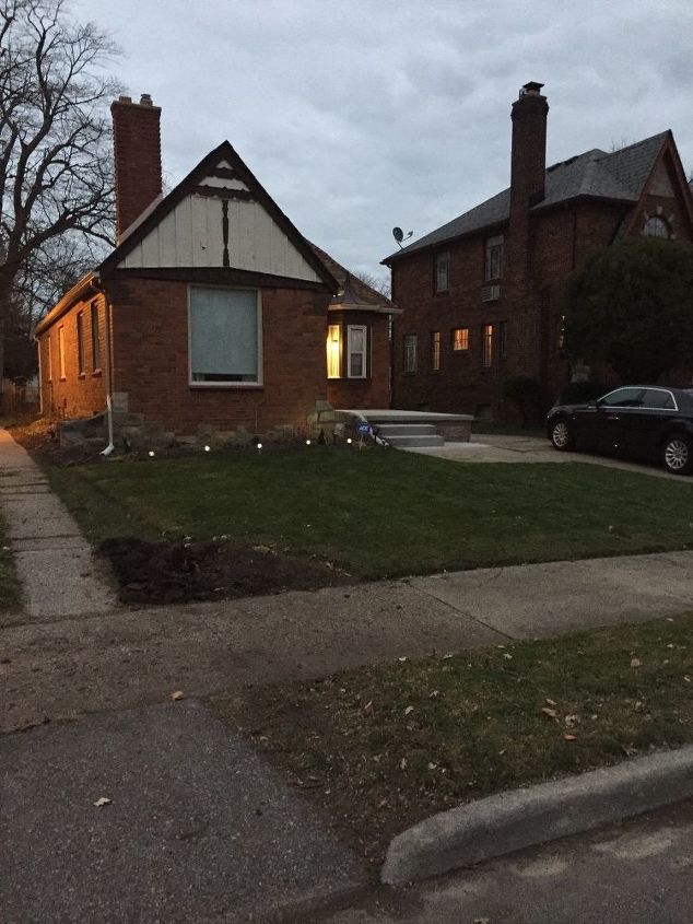 q what is something i can do to make my front yard stand out