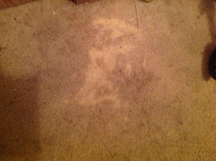 q i had a cleaner with bleach in it and the lid came off on hallway