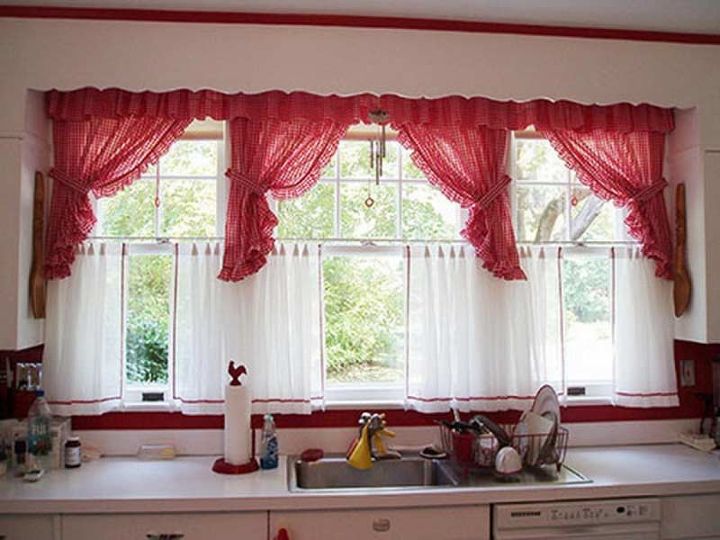 q how to choose new curtain for the kitchen