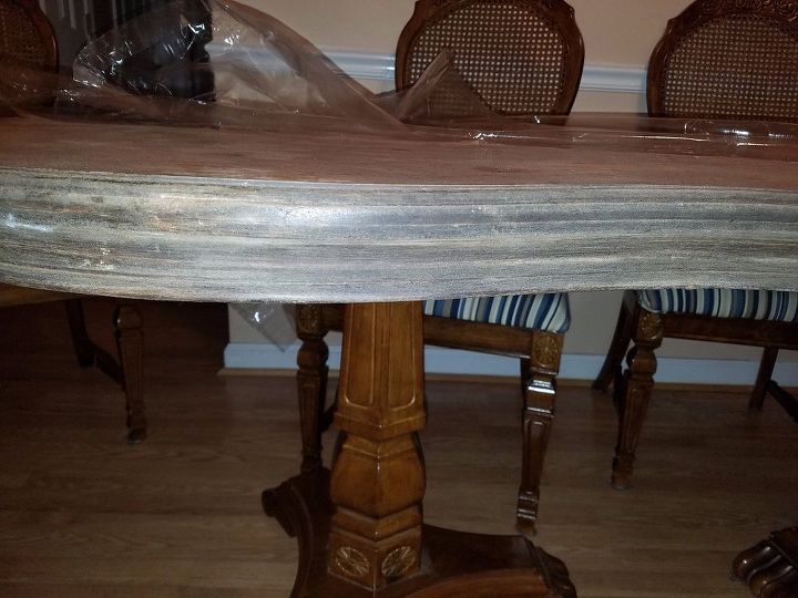 q how to refinish table top