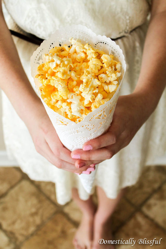 21 totally terrific things you can do with doilies, Twist Them Into Party Snack Cones