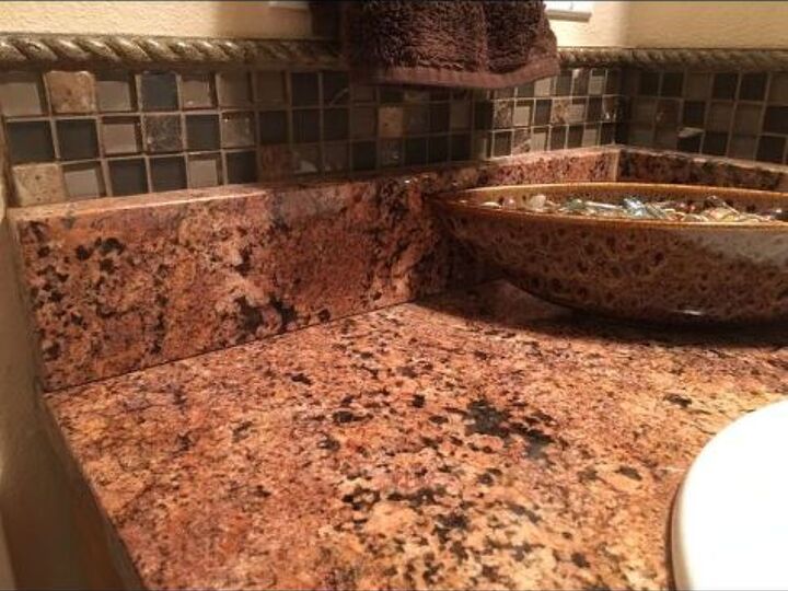 q i need help choosing a color for my guest bathroom