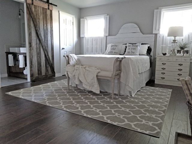 s 27 gorgeous update ideas for your bedroom, Change your carpet to something chic