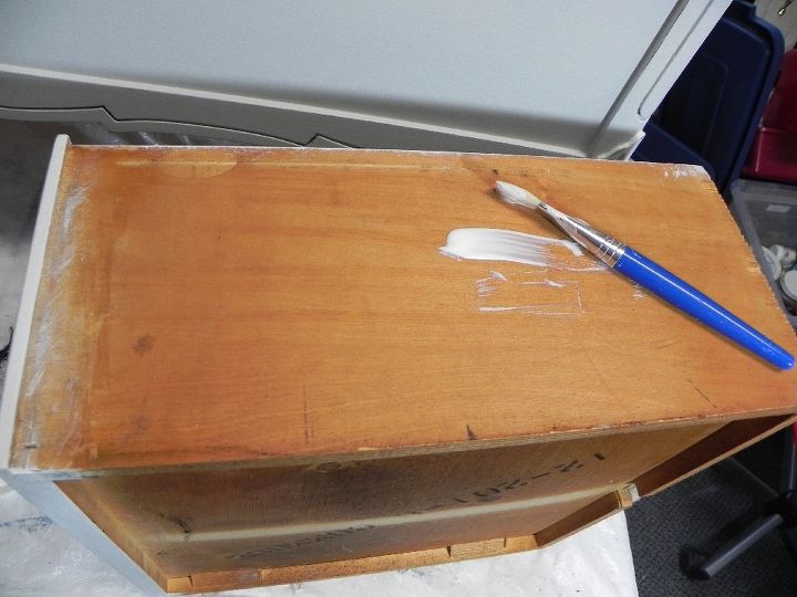 french provincial end table makeover