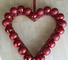 Easy Valentine's Day Wreath - 2 Options