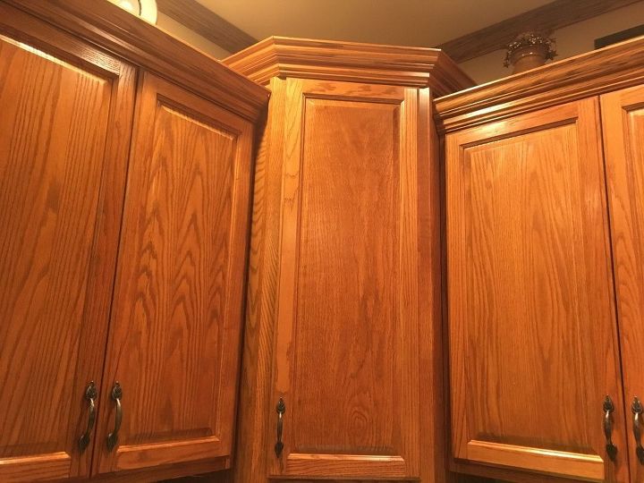 q can others send me picyures of their painted kitchen cabinets do the