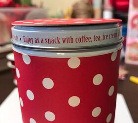 make a valentine using a recycled pirouline tin
