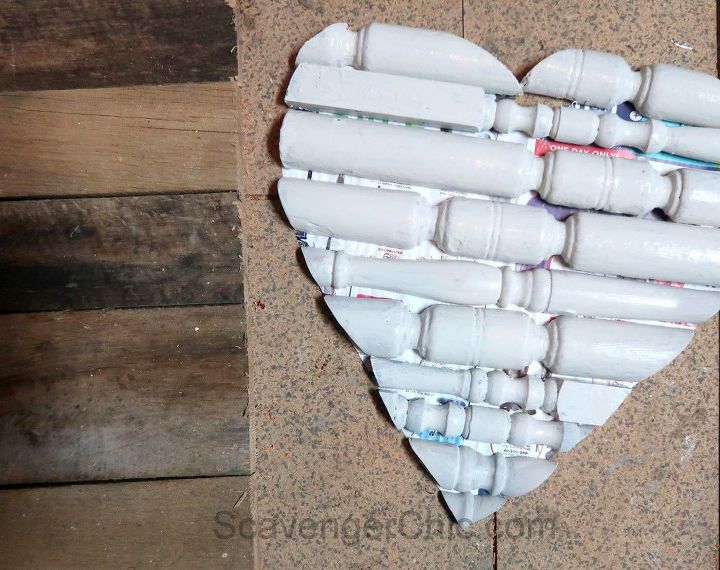 spindle and pallet wood heart