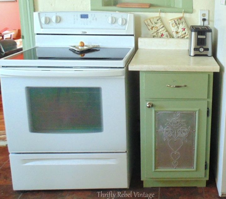 diy decoupaged kitchen counter recipe