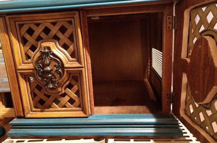 dog kennel made from an old end table