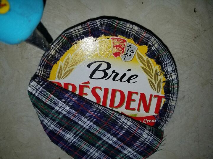 trinket box from brie cheese container