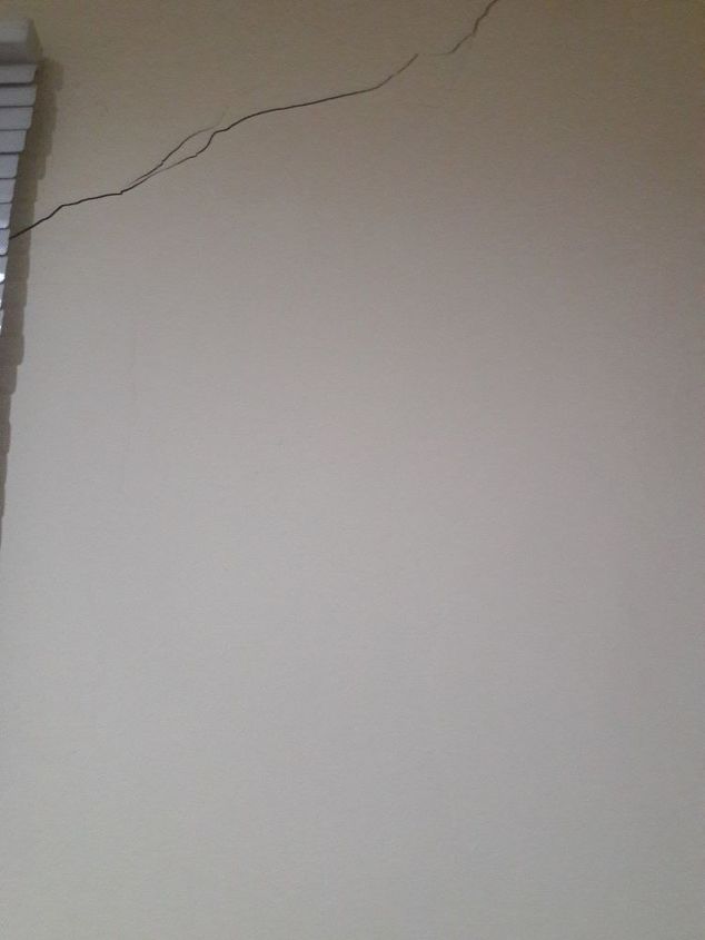 q how to fix little crack on the wall