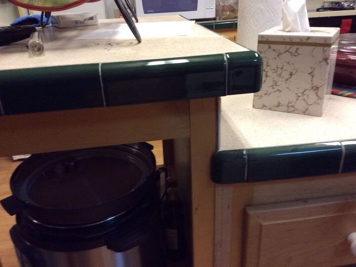 q can i paint glossy ceramic counter tile edging