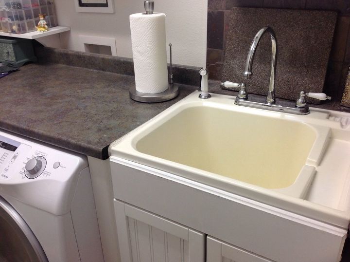 My Yellowed White Plastic Laundry Room Sink Needs Help