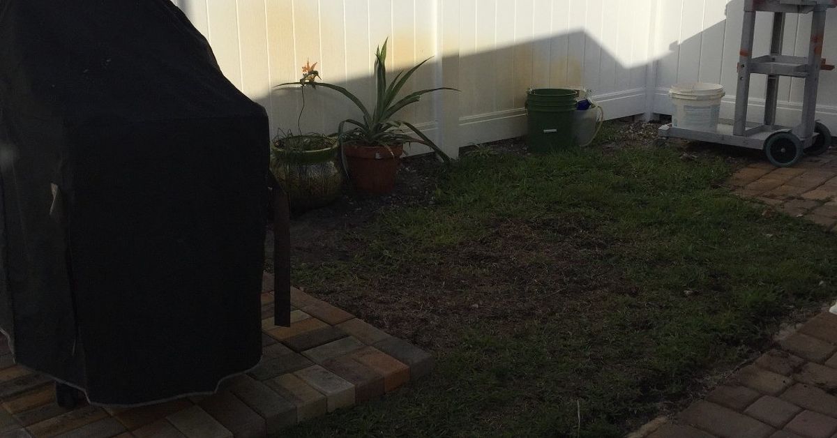 How to level ground for shed & what to use for flooring