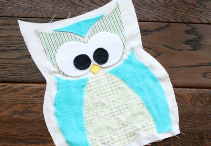making an owl pillow