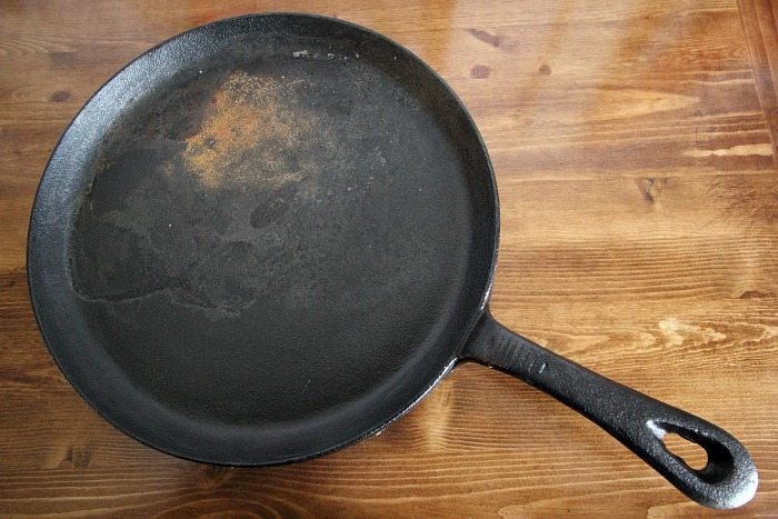 how to rescue and revive a cast iron pan