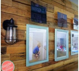 how to create a pallet wall photo display