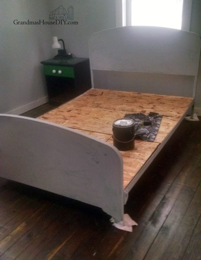 una vieja cama de acero se convierte en un sueo campestre femenino