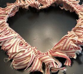 make a hanging heart from a hanger, Finished with the knots