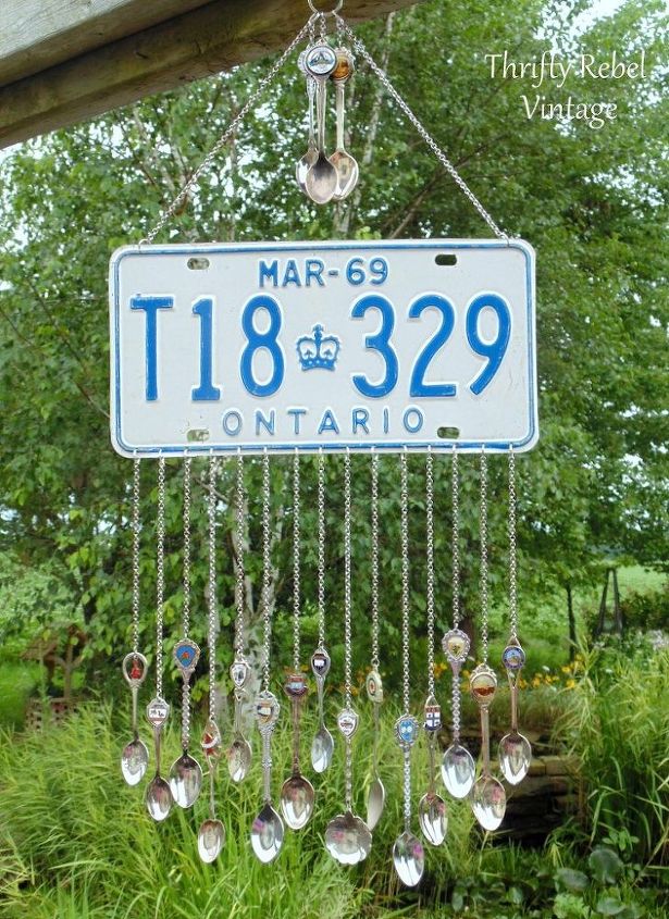 21 clever wind chimes you can make, Licence Plate Wind Chime