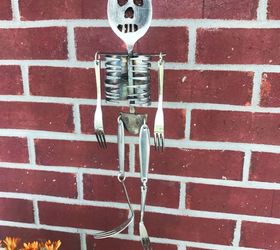 21 clever wind chimes you can make, Silverware Skeleton Wind Chime