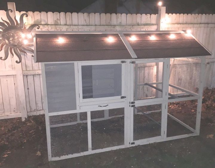 q how can we make our chicken coop look vintage