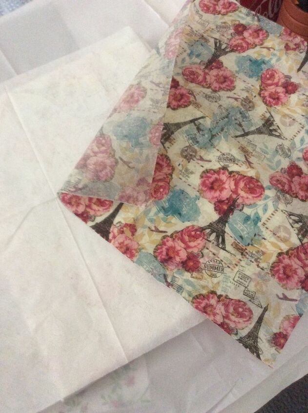 simple napkin decoupage on a canvas