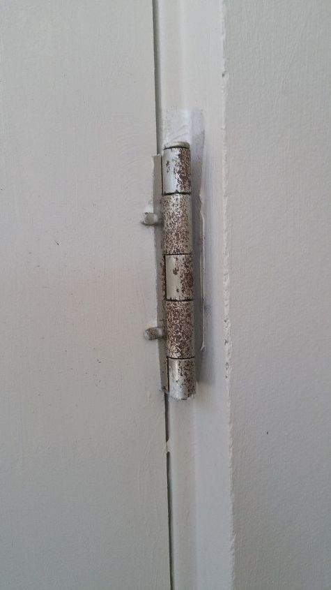 how to remove rust from exterior door hinges without removing them