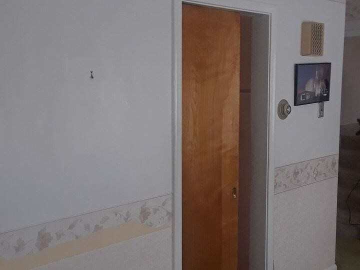 q what can i do with this it s right when you come in the front door
