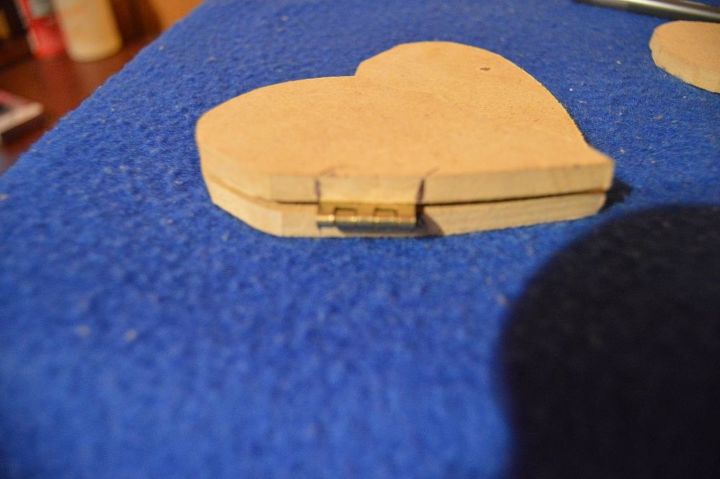 valentine day wooded heart