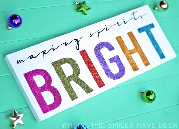 s live life in color with these amazing ideas for your home, Glittery Holiday Sign