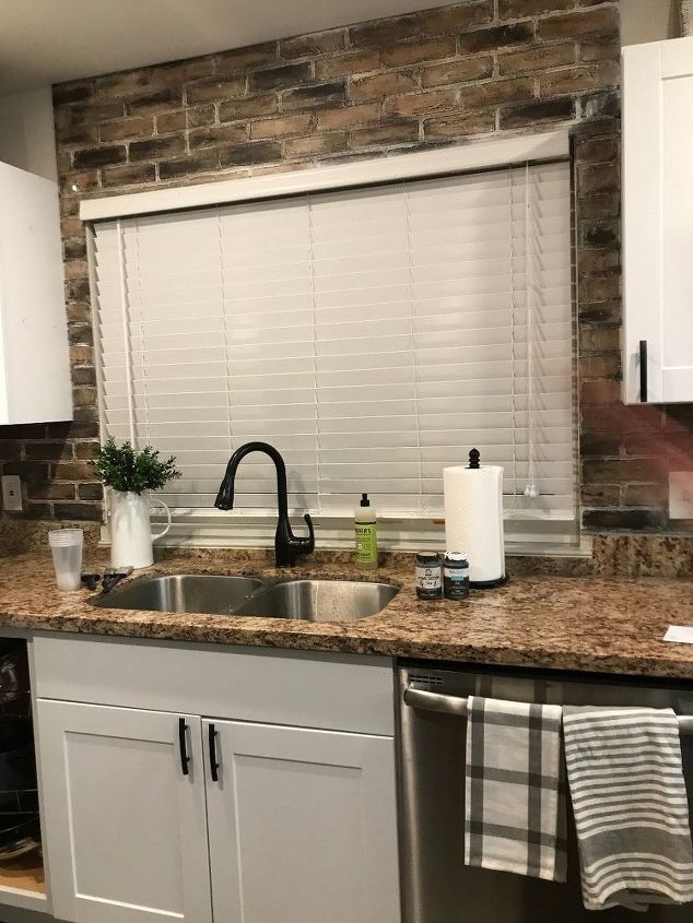 faux brick backsplash