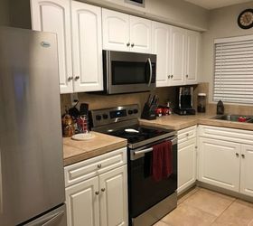 Cover Ugly Contractor Floor Tiles Used for Countertops and Backsplash