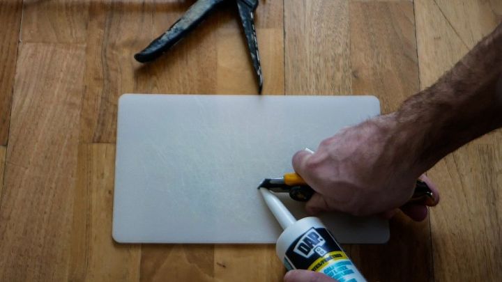 cheap fix for small cracks in your baseboard and trim