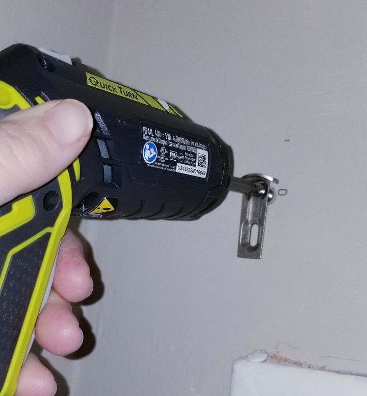 hanging curtain rods for an average window no complications