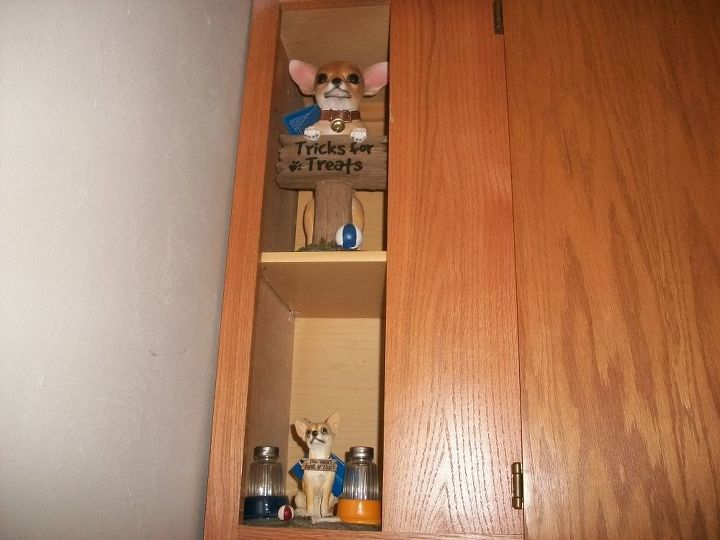 laundry room make over for less than 30 dollars