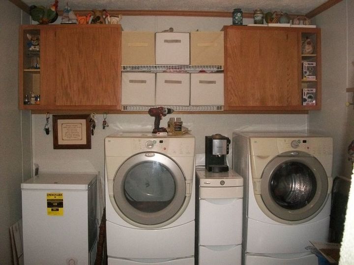 laundry room make over for less than 30 dollars