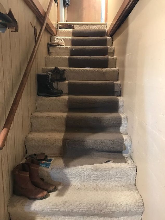 pesadelo nas escadas acarpetadas