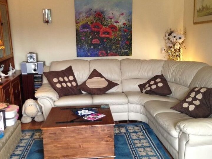 q wanting a wallpaper for a wall 18ft long x 7ft 6 ins the room is 12ft