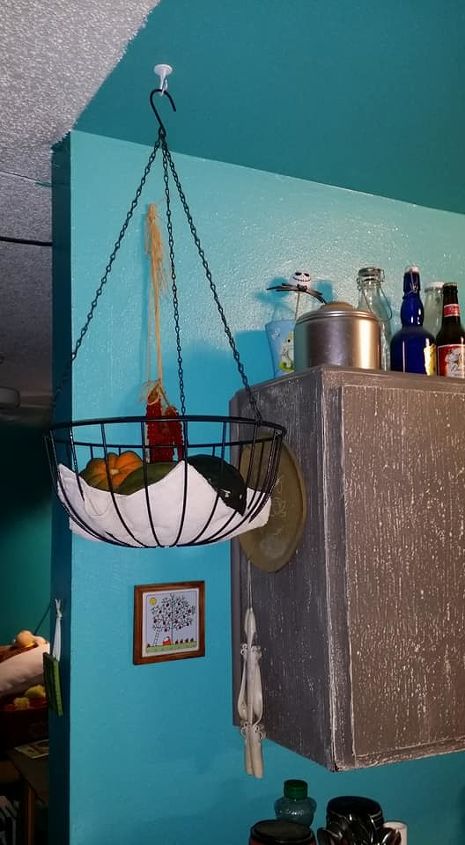 less mess ceiling hook installation