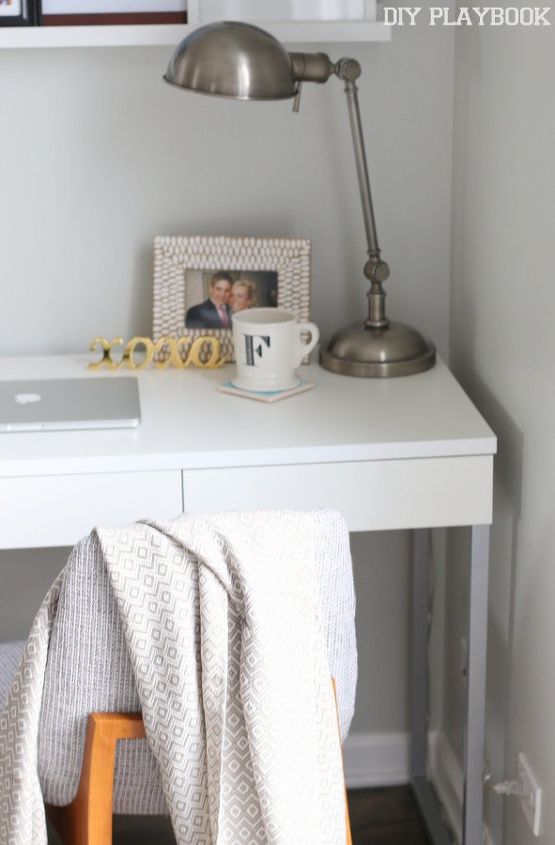 material of the week command hooks, Image courtesy of The DIY Playbook