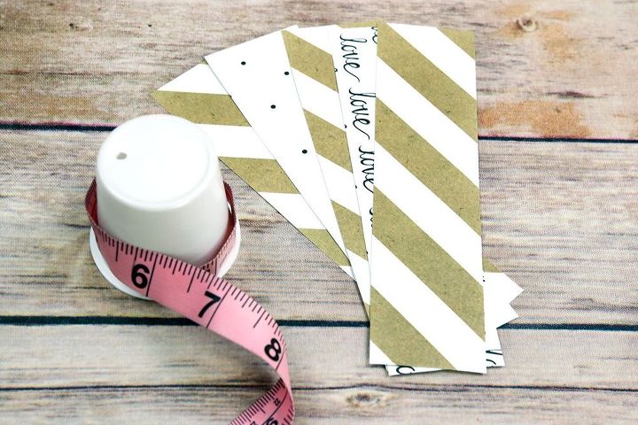 neutral valentine s day k cup garland