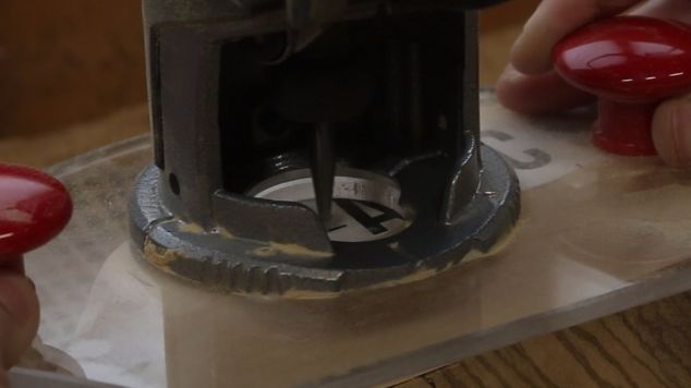 tallar un taburete de taller con una amoladora angular