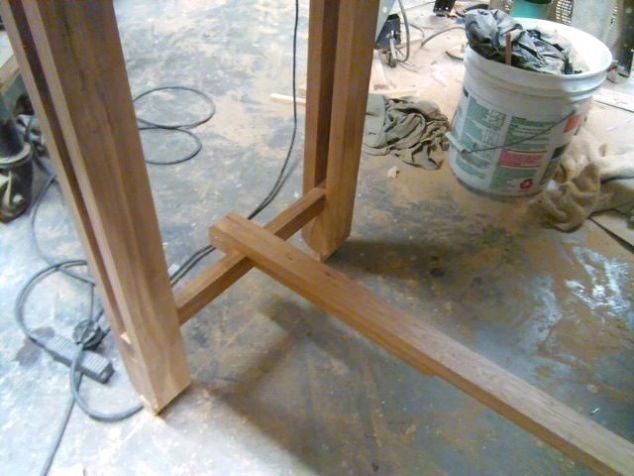 cabin table with folding legs